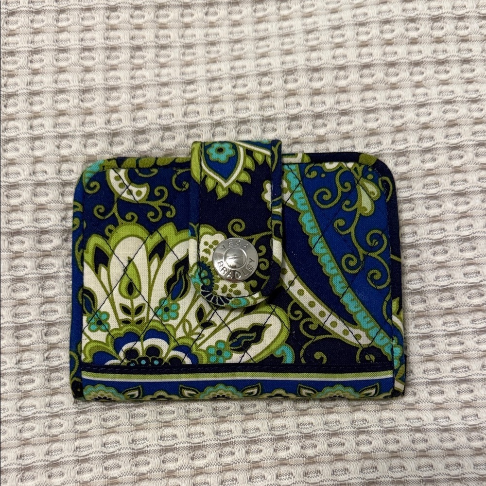 Vera Bradley Rhythm & Blues Snap Wallet Retired Floral Blue Green